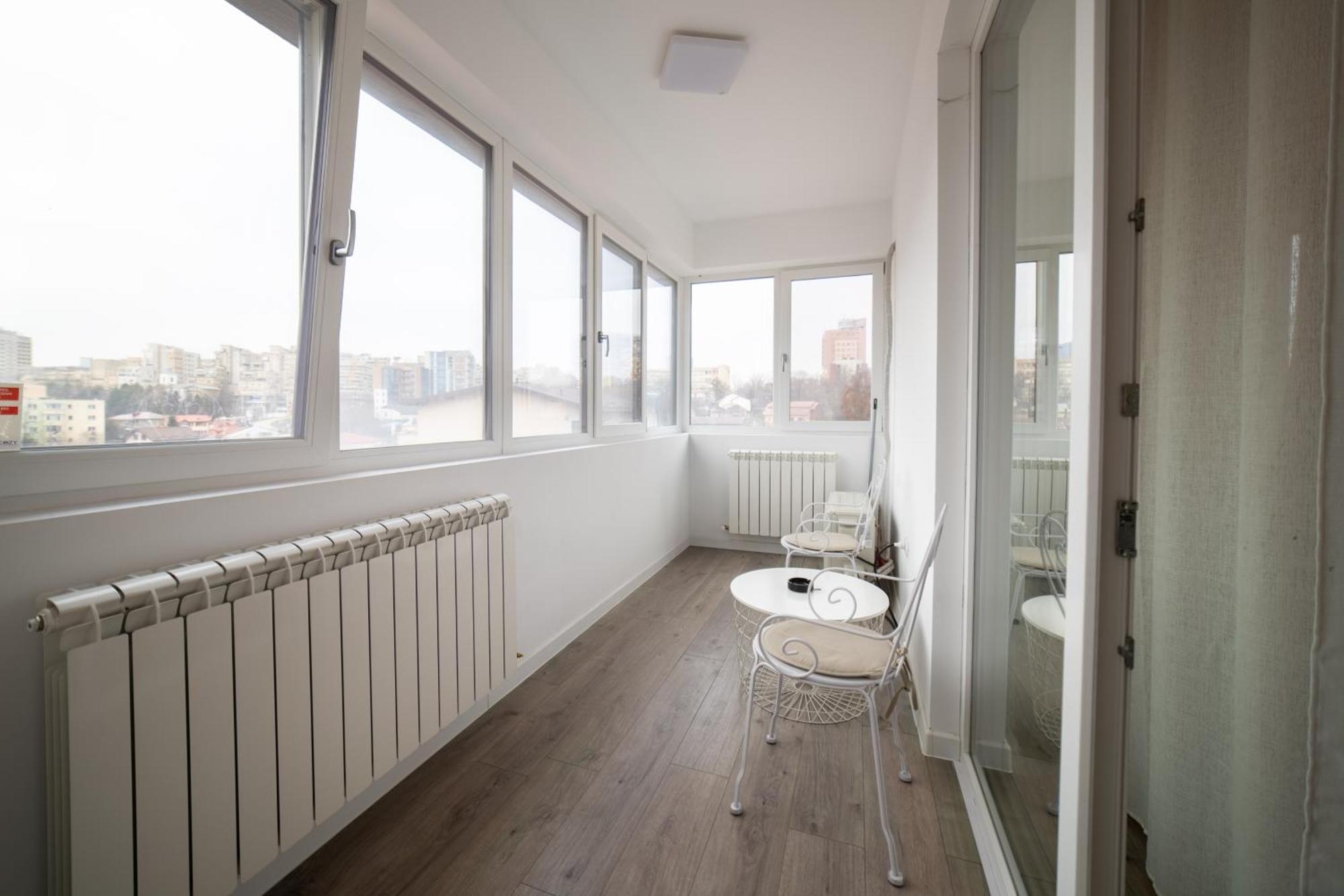 Cozy Aparthotel - Ultracentral Luxury Apartments Iasi Esterno foto